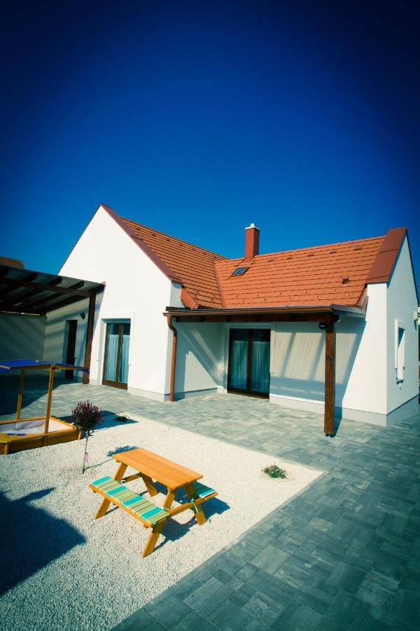 Boni Apartmanok Hegykő Zewnętrze zdjęcie